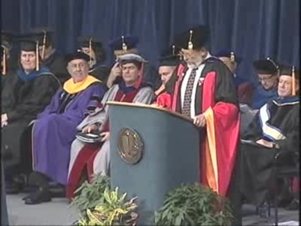 2009 - Elizabeth Vianna Speaks at the UC Davis Graduate Studies Commencement