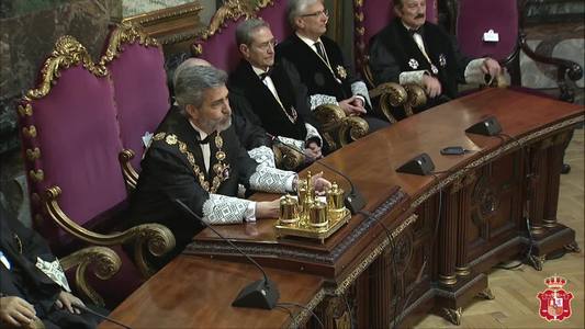 Vídeo de la toma de posesión de María José Segarra como fiscal general del Estado
