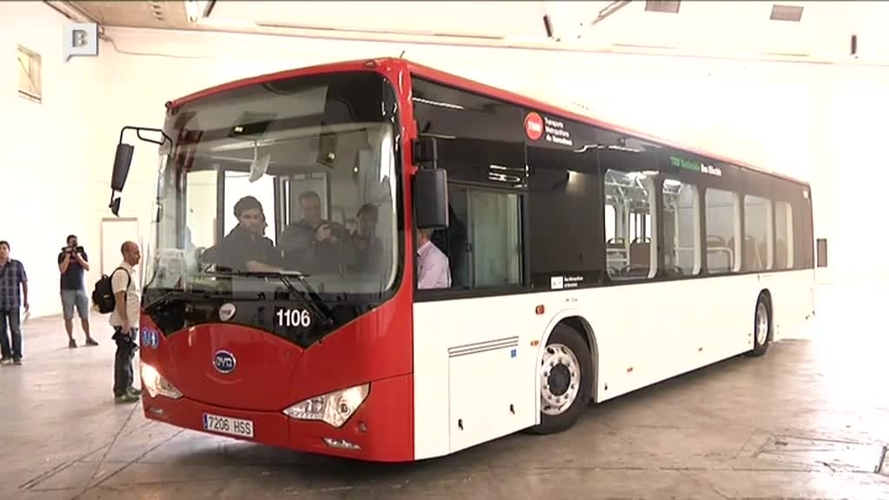 El primer bus elèctric supera el període de prova i aviat circularà amb