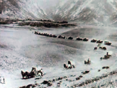 Winter Buffalo Hunt Native Americans on Horseback in Zion
