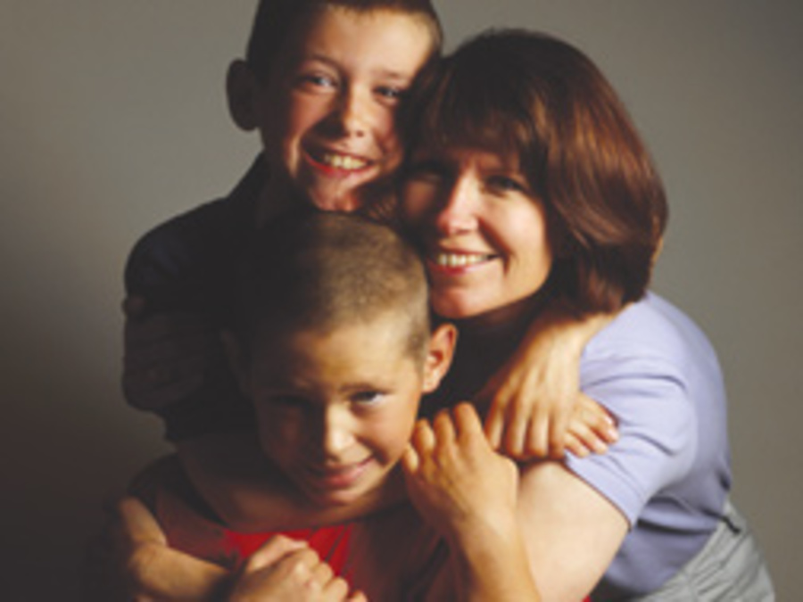 mom with her two boys