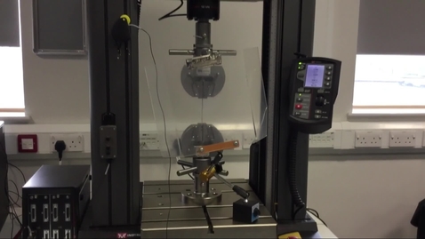 Thumbnail for Testing an Aluminium sample on the Instron