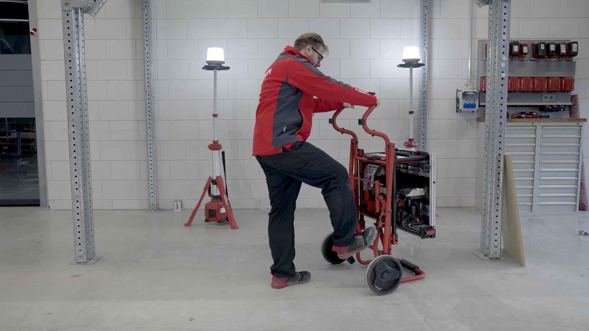 SCT 60-22 Digital Demo video concept 3 in horizontal aspect ratio without text or voiceover