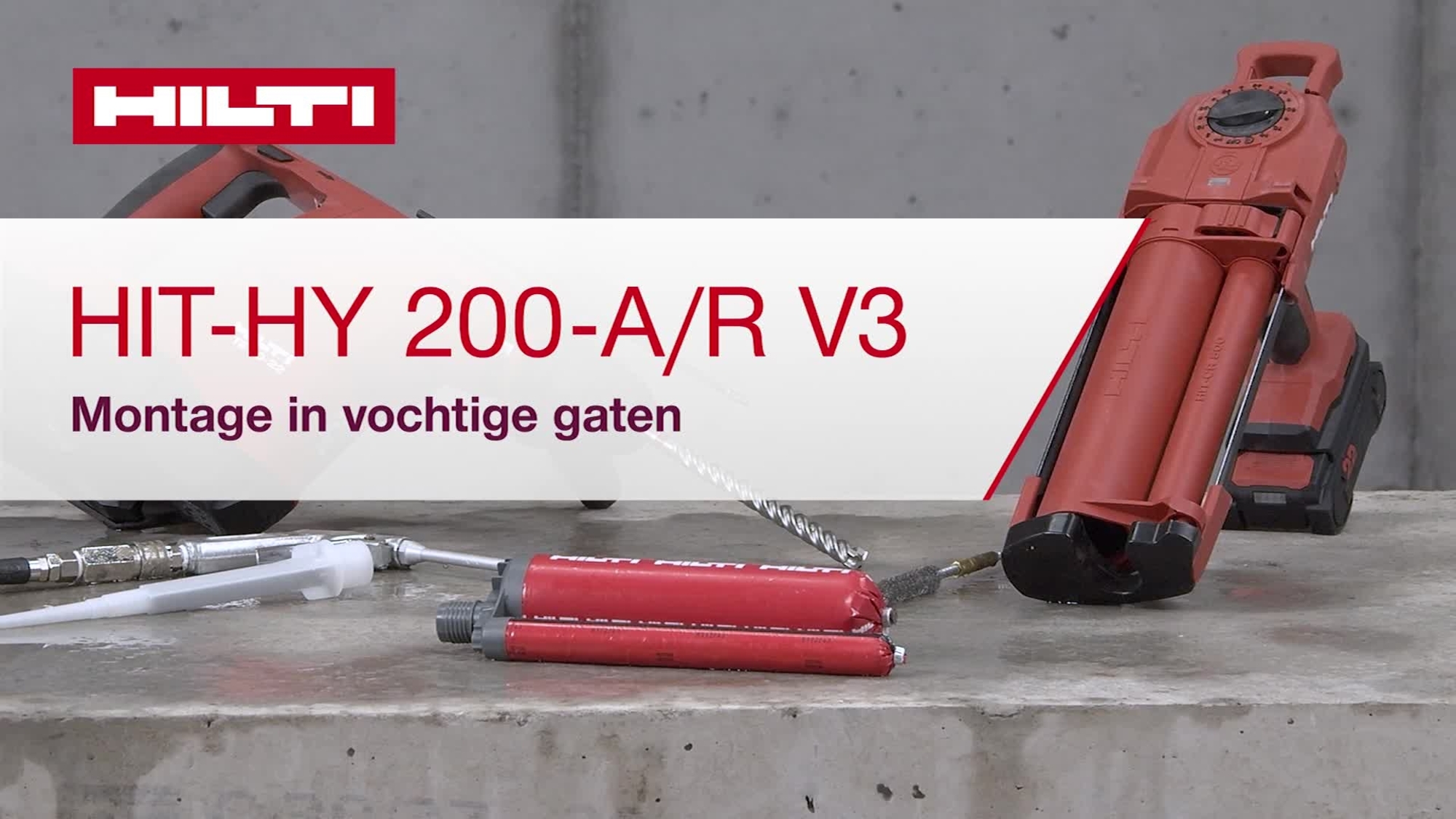 Een instructievideo voor het HIT HY 200-A/R-V3 chemisch anker die toont hoe je het anker gebruikt met watergevulde gaten.