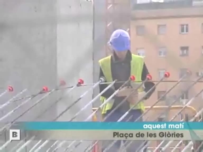 Comencen a construir l'estructura que protegirà les 