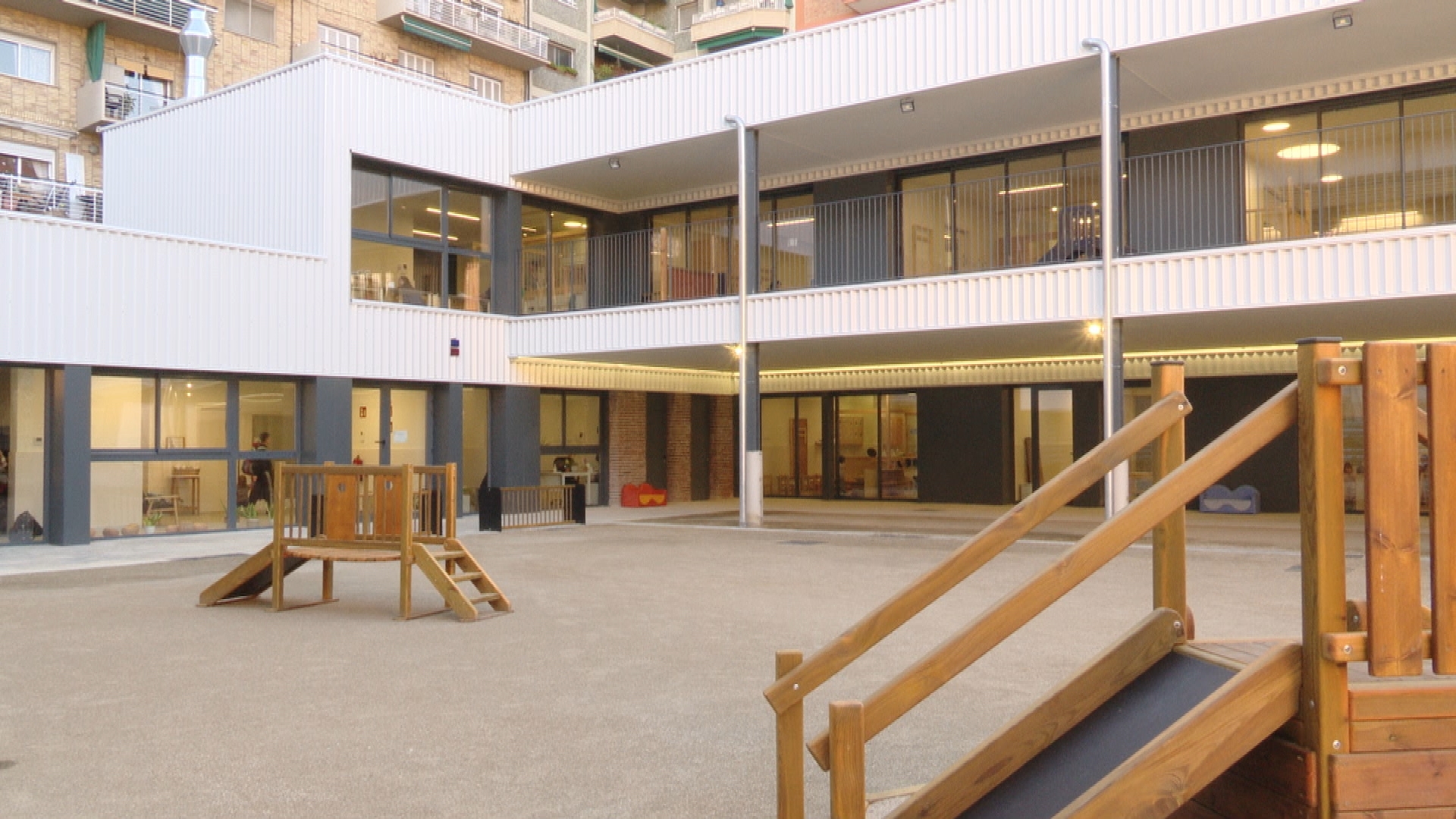 S’estrena finalment l’Escola Bressol Pere Calafell amb tres mesos de retard