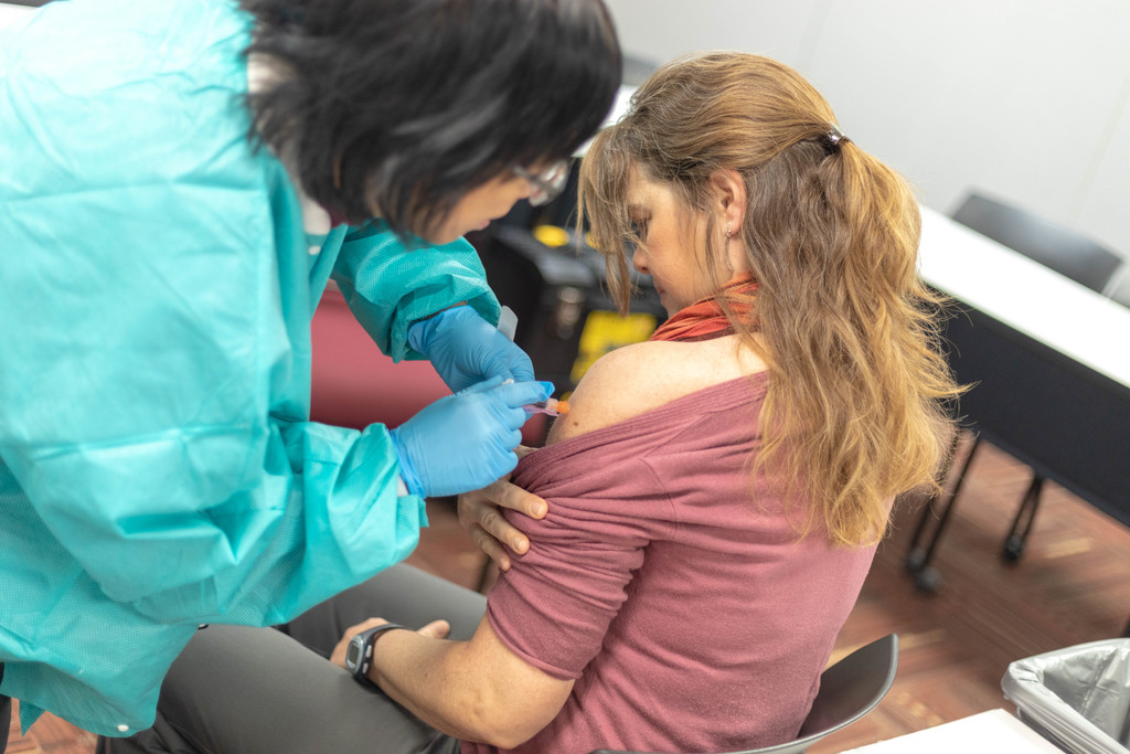 Virginia Tech community takes advantage of free flu vaccinations