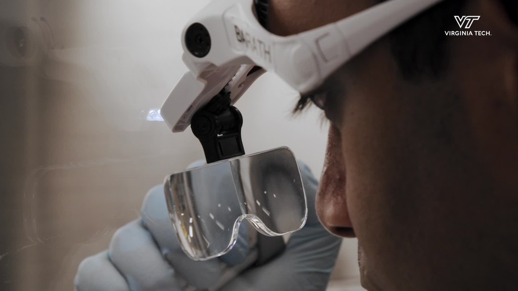 ‪Barath Udayasurya, Taking a Closer Look at Cancer Research
