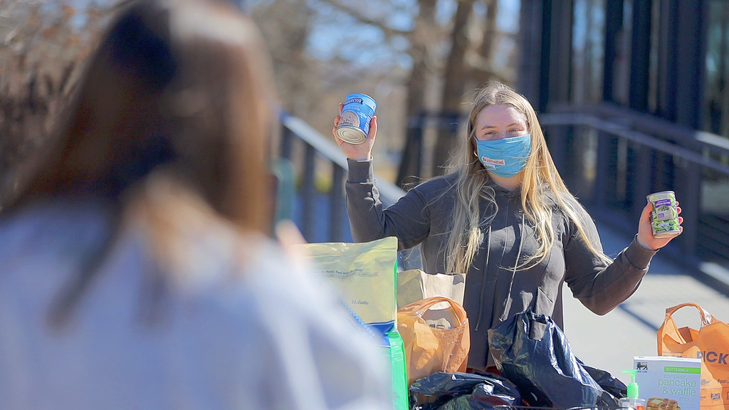 Hokies host food drive for community members in need