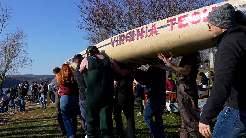 Virginia Tech hosts Concrete Canoe competition