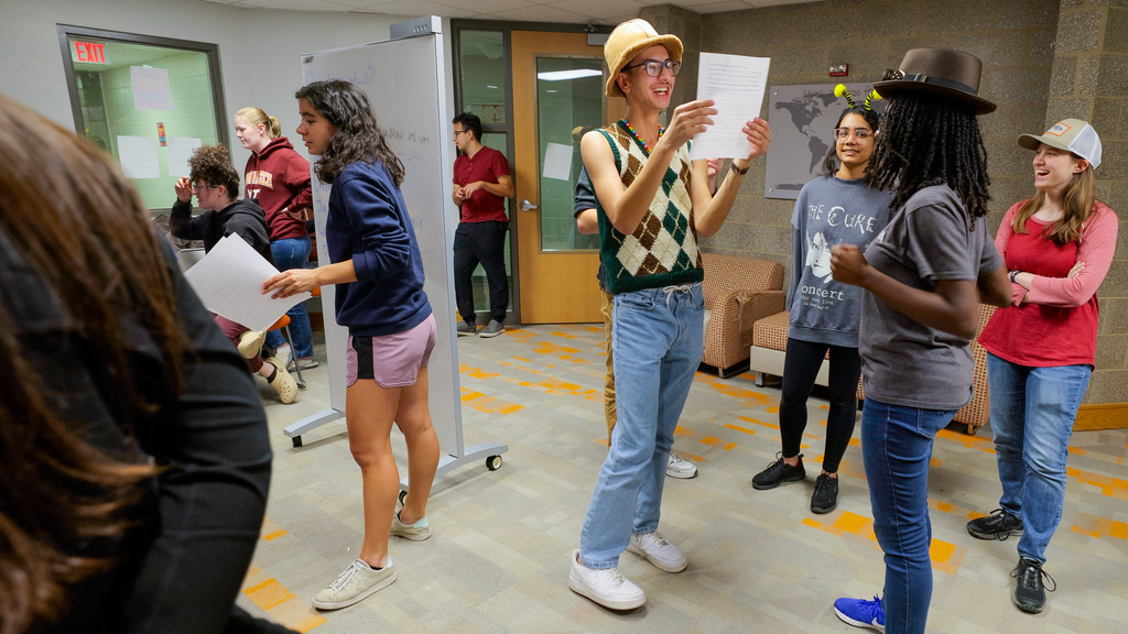 Mozaiko brings together domestic and international students in Living-Learning Community