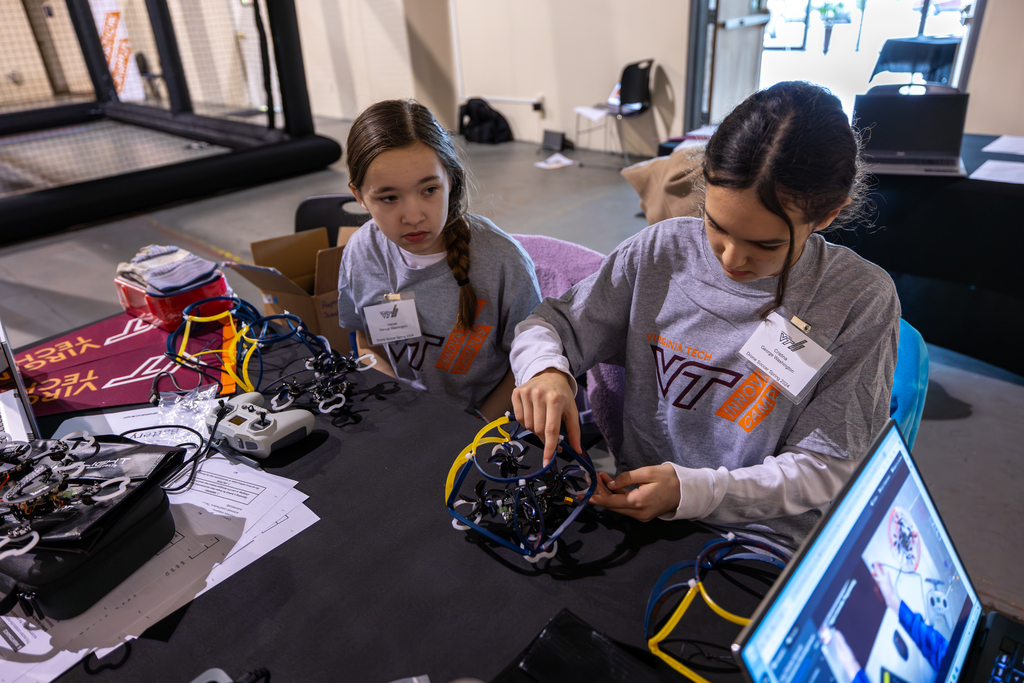 Middle school students experience immersive STEM day through the Innovation  Campus, Virginia Tech News