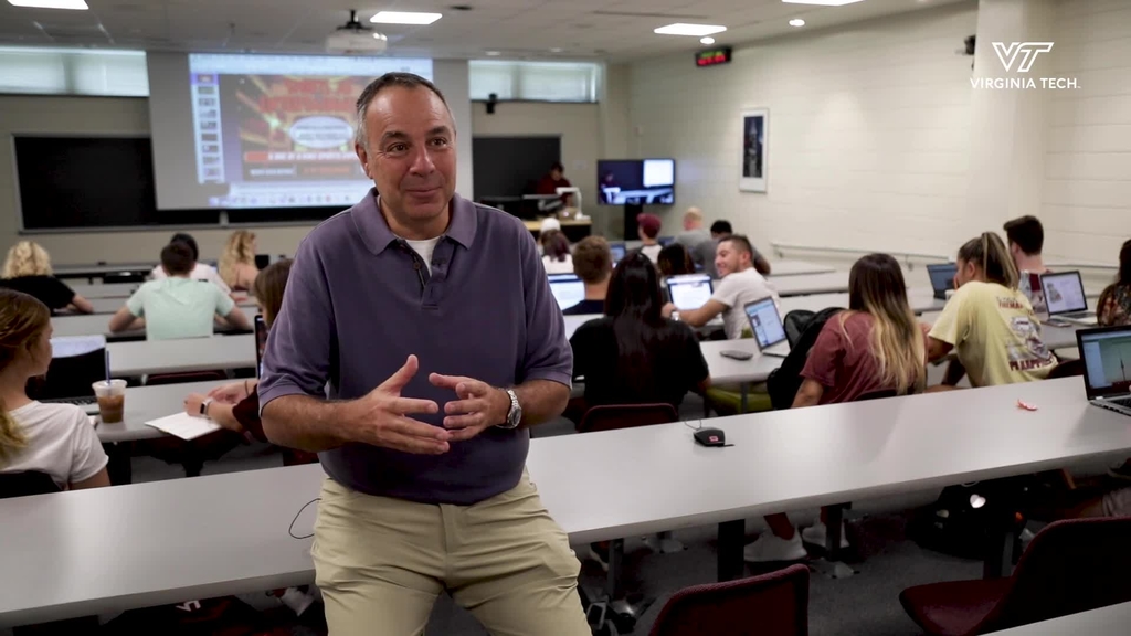 Bill Roth’s sports media course inspires future broadcasters