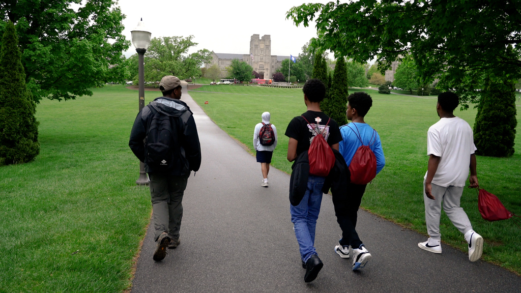 CNRE seniors encourage careers in conservation with Humble Hikes