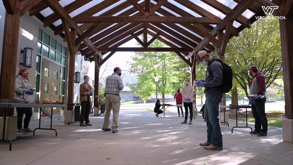 Mammalogy Class Utilizes Outdoor Spaces To Study Carnivores