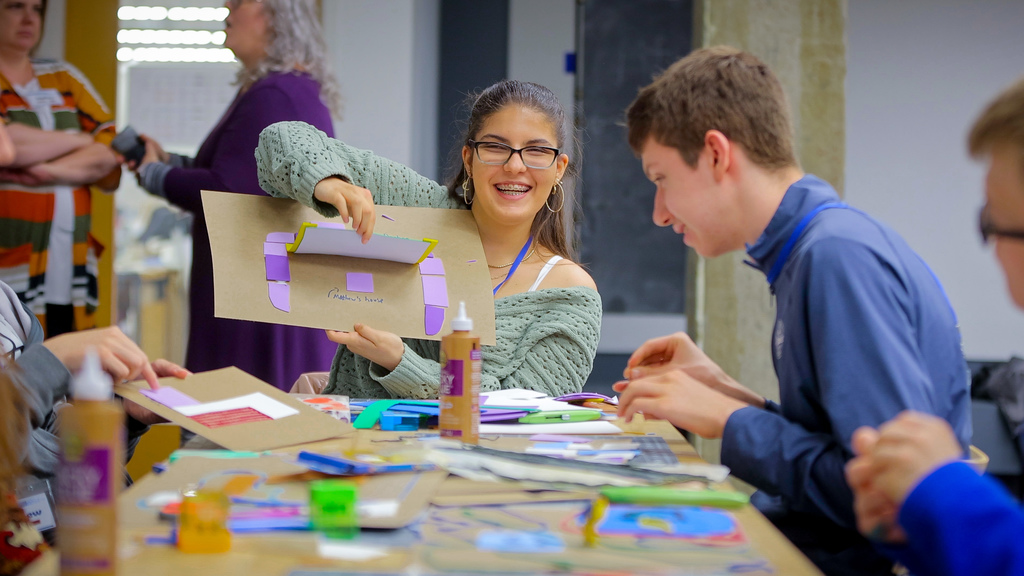 Students and faculty host design workshop for the blind and visually impaired