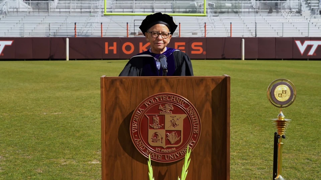 Nikki Giovanni dedicates poem to the Class of 2020