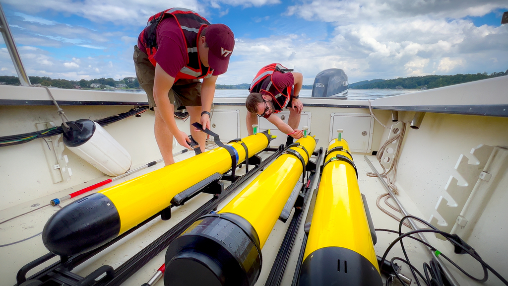 Developing autonomous underwater robots for varied applications