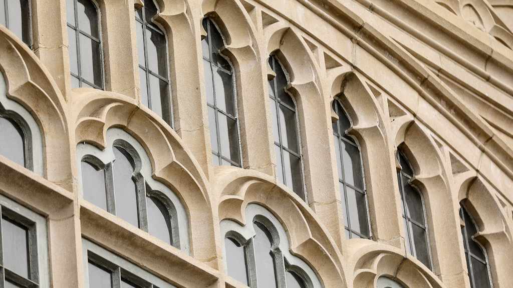 Can you identify this building?