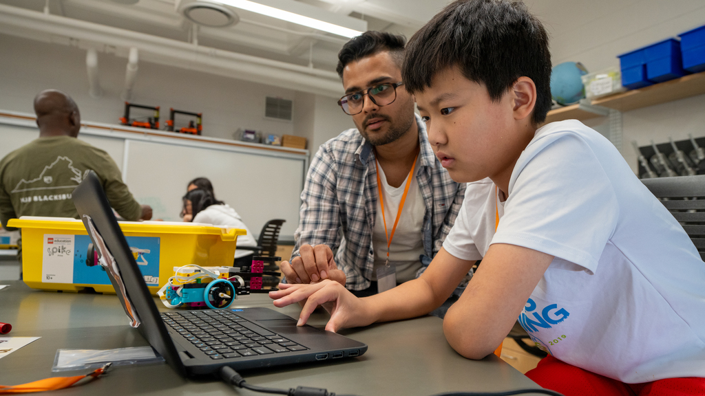 STEM camp challenges students to solve real-world problems