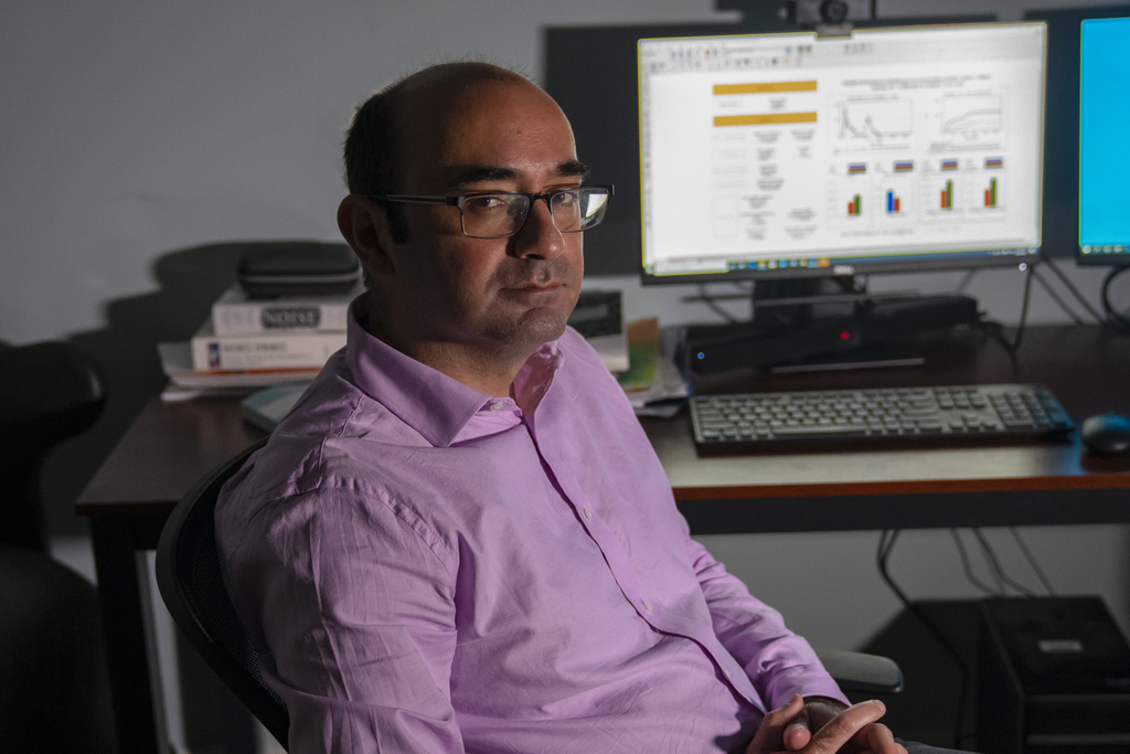 COVID-19 simulation model shows vaccination equates to return to full semester experience