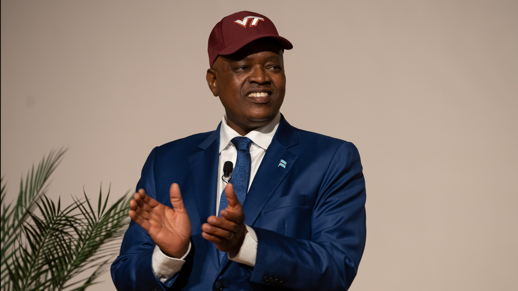 President of Botswana visits Virginia Tech with message of conservation and partnership