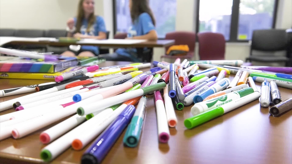 Middle school students get hands-on look at university life