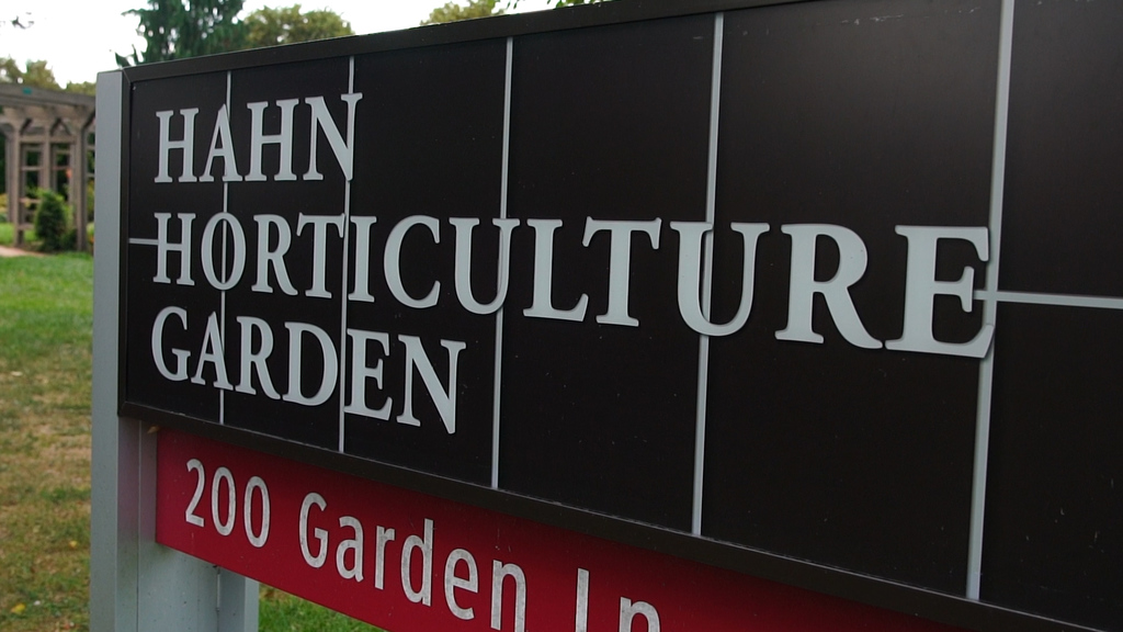 A stroll through Hahn Horticulture Garden