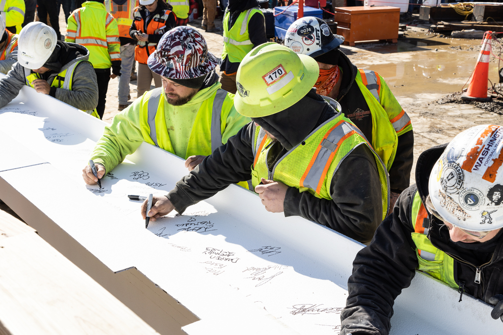 Virginia Tech celebrates Innovation Campus construction milestone with topping out ceremony