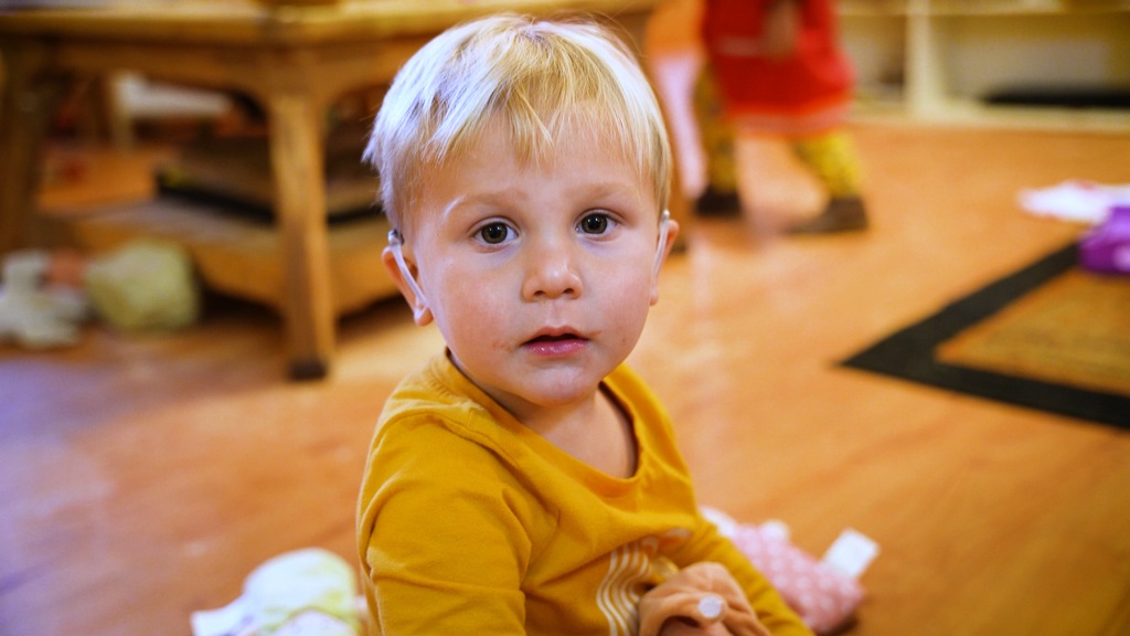 Following the signs: Virginia Tech student nurtures learning bond with 2-year-old