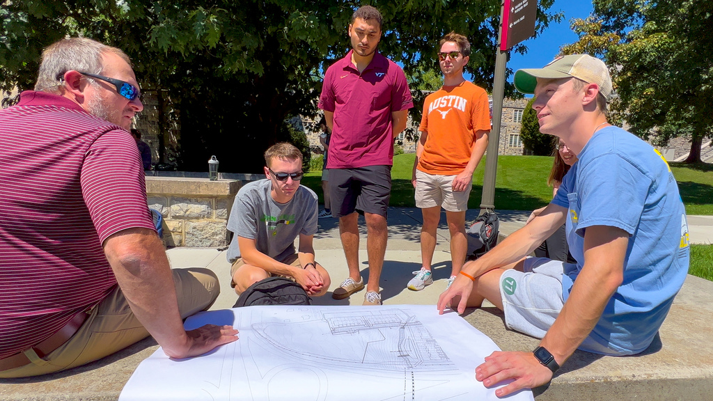 Engineering students and mentors begin semester-long projects