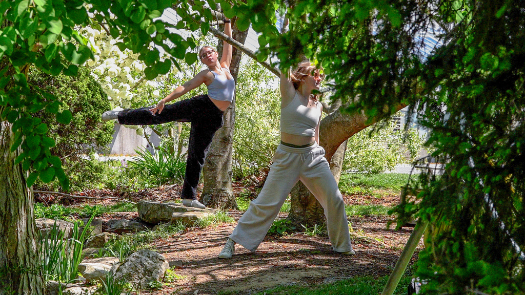Dance students use Hahn Horticulture Garden for their final project