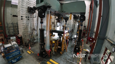 NCST Slab-beam-column test set-up timelapse | NIST