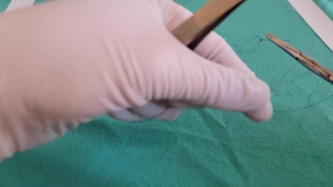 Thumbnail for How to Place a Tie-Over Bandage - Part II